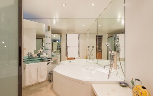 Navona Stylish Apartment