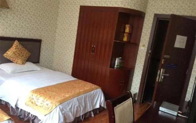 Xingyi Longtai Inn