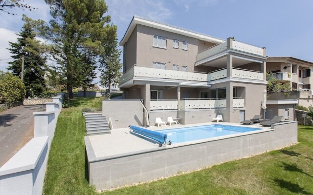 Luxury Apartments Adria