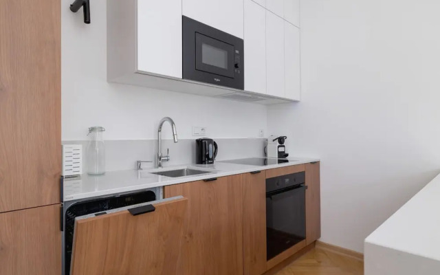 Słowackiego Elegant Apartment by Renters