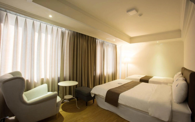 Hillside Hotel