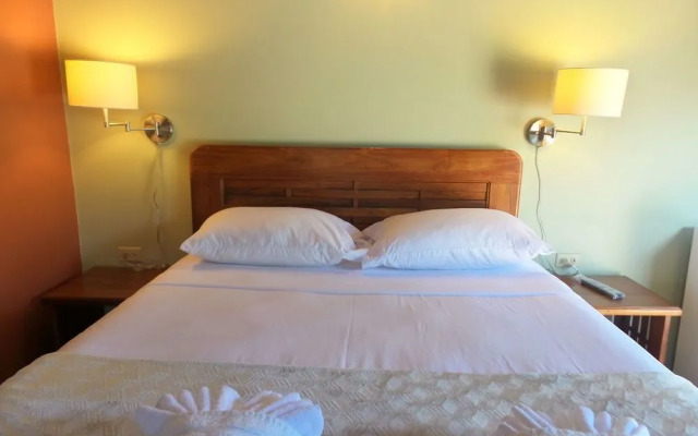 Toucan Inn