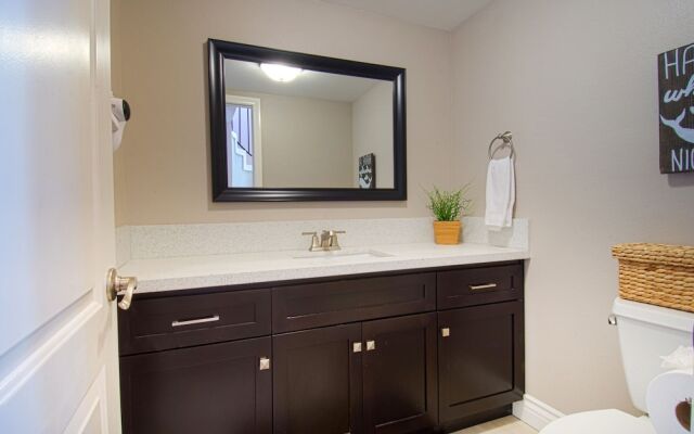 Pirate's Lair - 7 Br Home