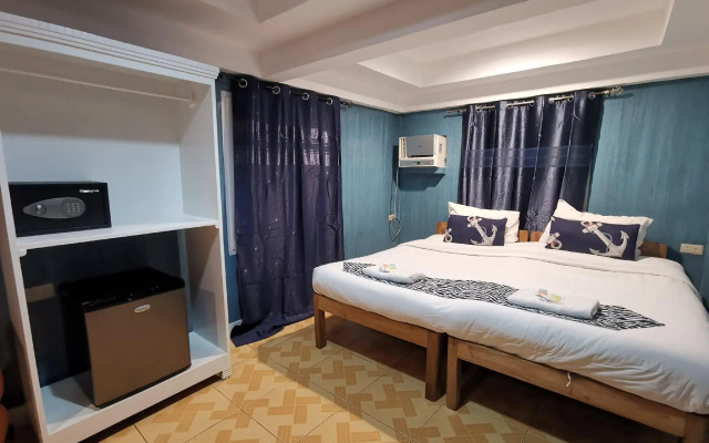Pescadores Seaview Suites Moalboal