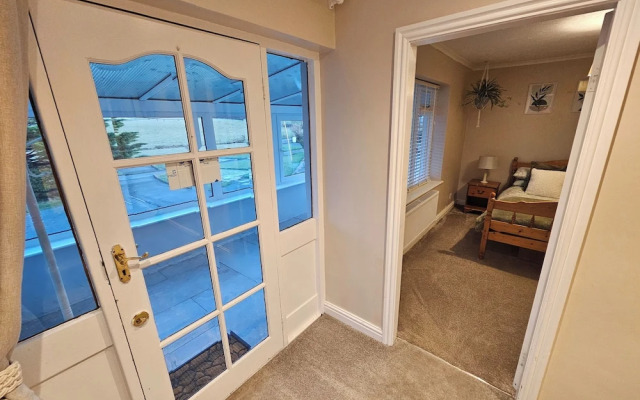 Seaside Escape at Ty Bugail - Holyhead