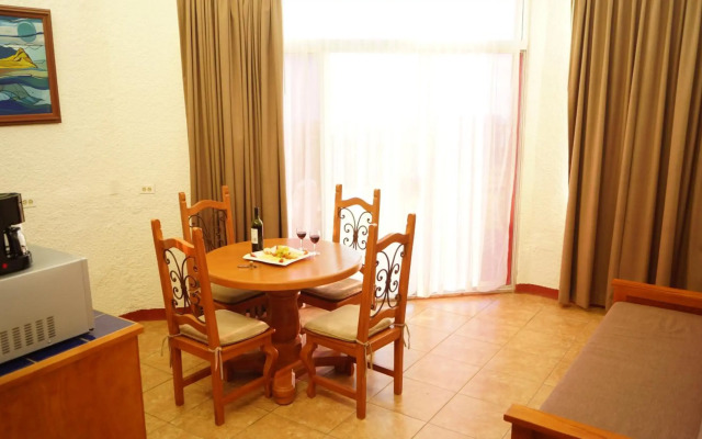 Puerto Nuevo Baja Hotel & Villas