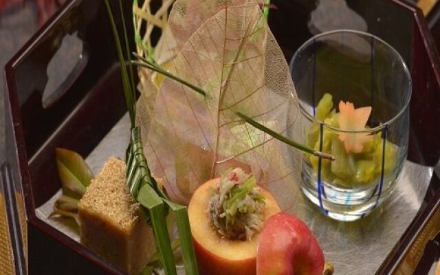 Jikan Wo Tabisuru Yado Umi No Hana