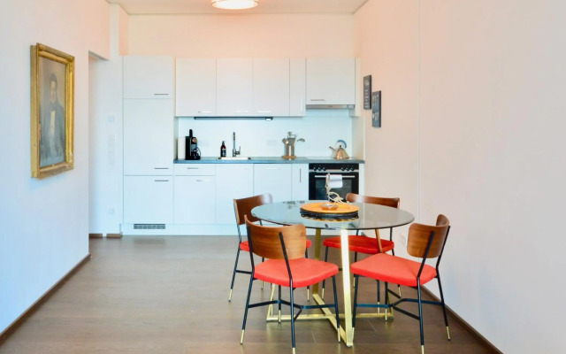 Brand-New, Close to Centre, Rooftop-Summer-Pool