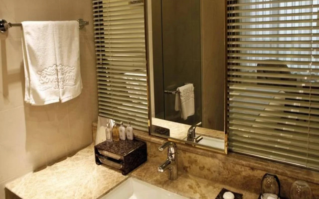 Sovereign International Hotel