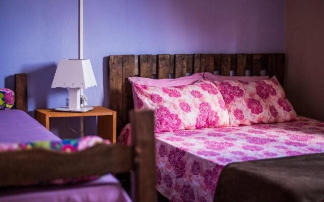 Hostel Moreira