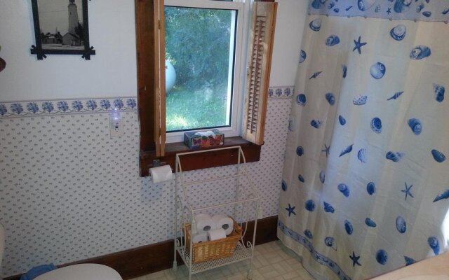 Port Albert Inn and Cottages