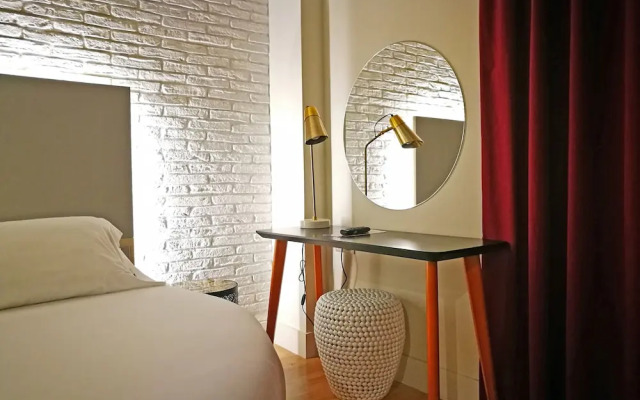 H La Paloma Boutique