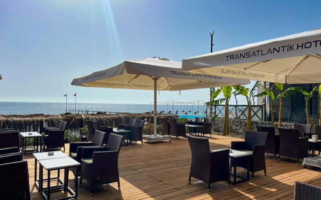 Transatlantik Beach Hotel