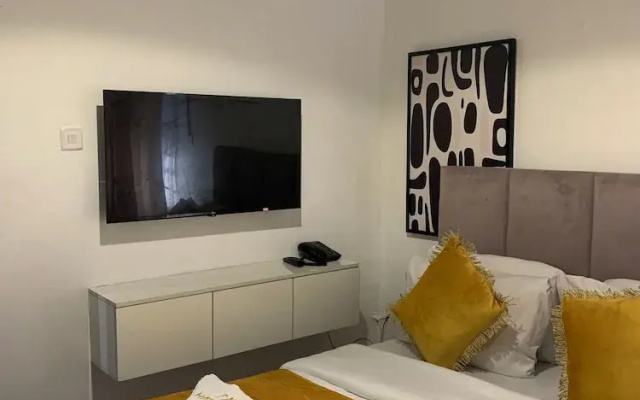 Patricia Hotel and Suites