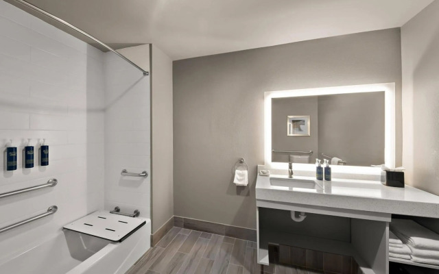 Four Points by Sheraton Plano
