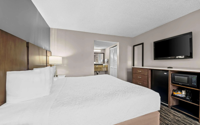 Best Western Los Alamitos Inn & Suites