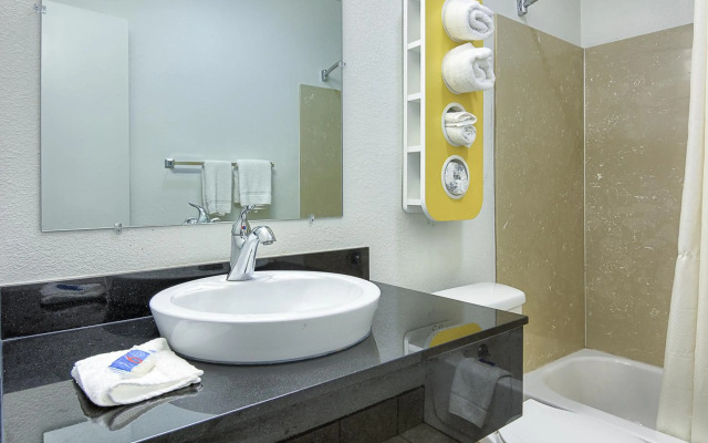 Motel 6 Harrisonburg, VA - South