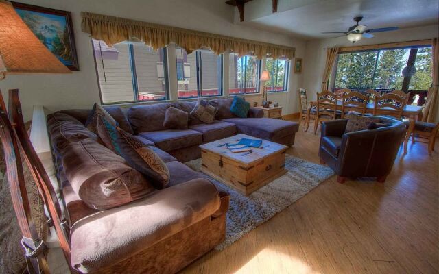 Pinehill Ponderosa by Lake Tahoe Accommodations