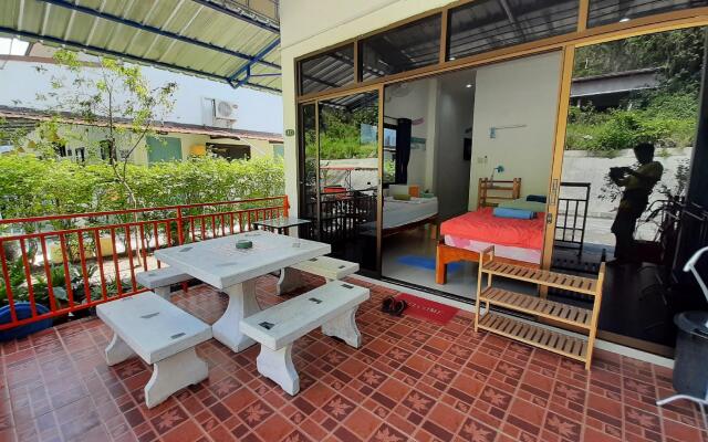 Runa Group House Samed
