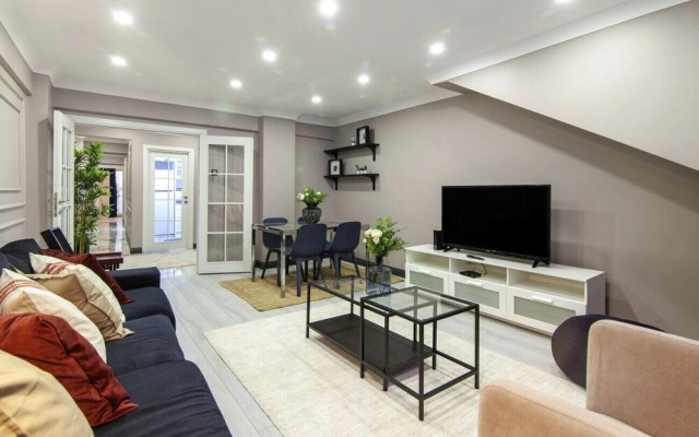 Comfy and Central Flat in the Heart of Sisli