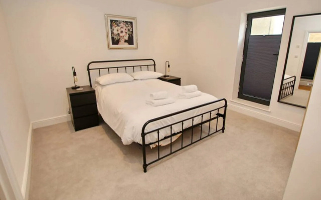 Brunswick & Thorn Apartments