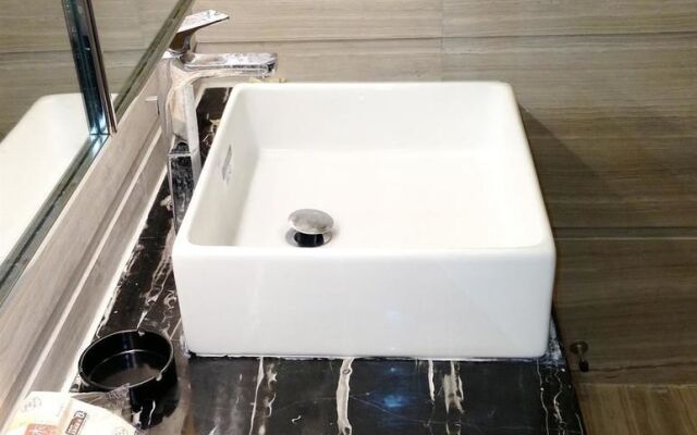 Guangzhou Erjiana Hotel