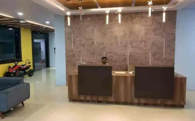 Hotel Crown Resort