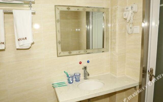 Xin'ganxian Qiche Themed Hostel