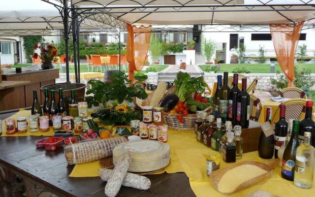 Gelindo dei Magredi Country Resort