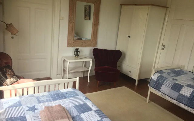 Gården mellan Slotten