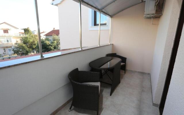 Stela Apartments