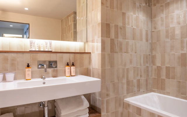 Golden Tulip Opera De Noailles