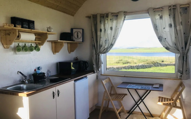 The Snuggly Sheep Shepherd Hut Campview Farm Stay