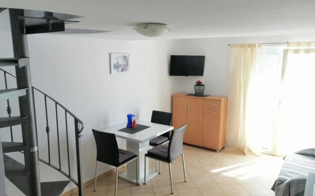 Apartments by the sea Brodarica, Sibenik - 4195