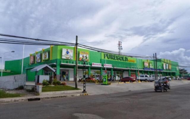 Furnished House in Calapan City Subdivision near ROBINSON/XENTRO Mall