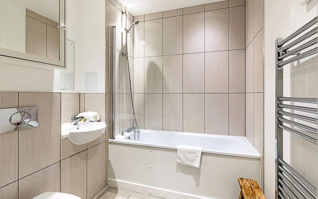 Spacious and Trendy Shoreditch Flat