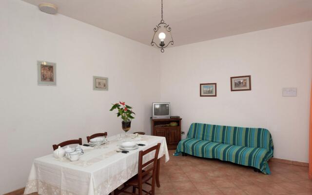 Lovely Farmhouse in Umbria with Swimming Pool