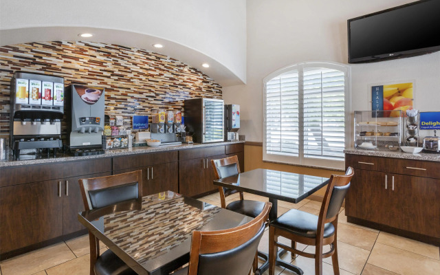 Best Western Tolleson Hotel