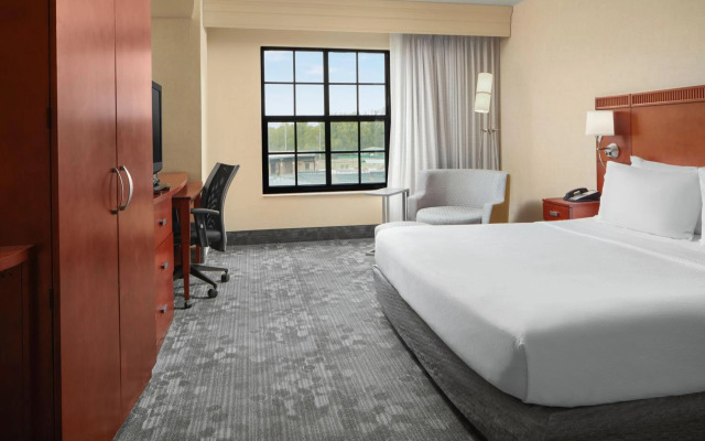 Courtyard Aberdeen at Ripken Stadium