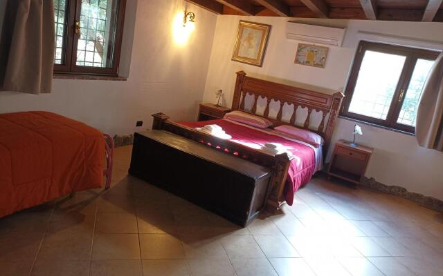 Charming chalet in Sicily with a swimming pool