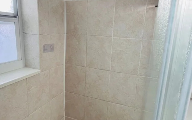 Upper East Side Renovated Studio Free Parking