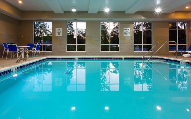 Holiday Inn Express & Suites Seattle South - Tukwila by IHG