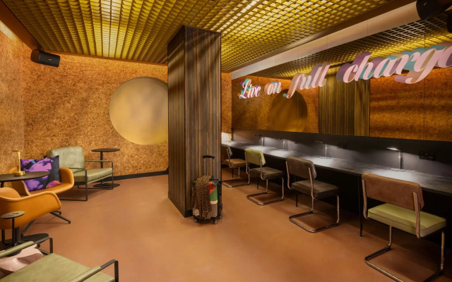 Moxy London Piccadilly Circus
