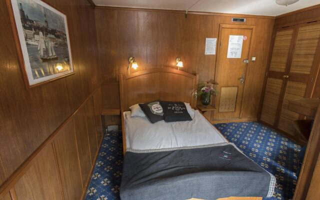 M/S Birger Jarl – Hotel & Hostel