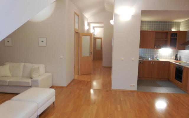 Bredovský dvůr Apartment