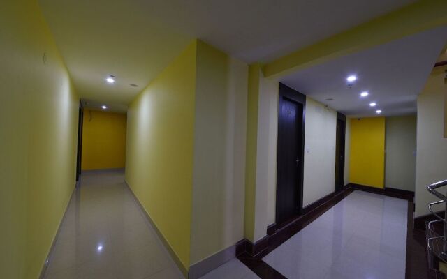 OYO Flagship 630 VIP Road