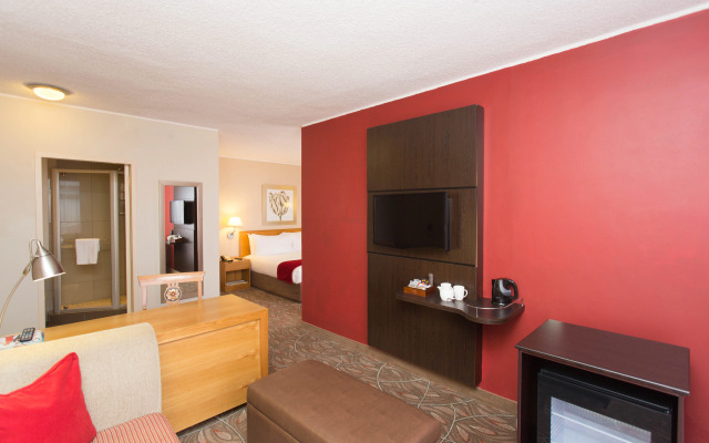 Garden Court Nelson Mandela Boulevard