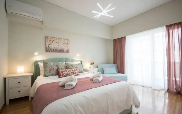 Alkuoni lux Flat at P Faliro