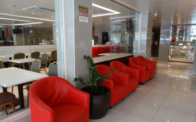 D Circle Hotel