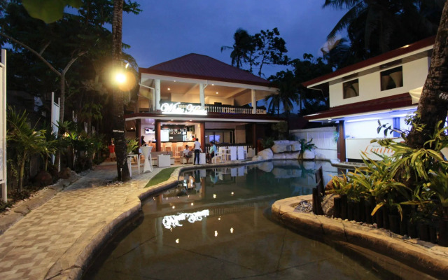 White House Beach Resort
